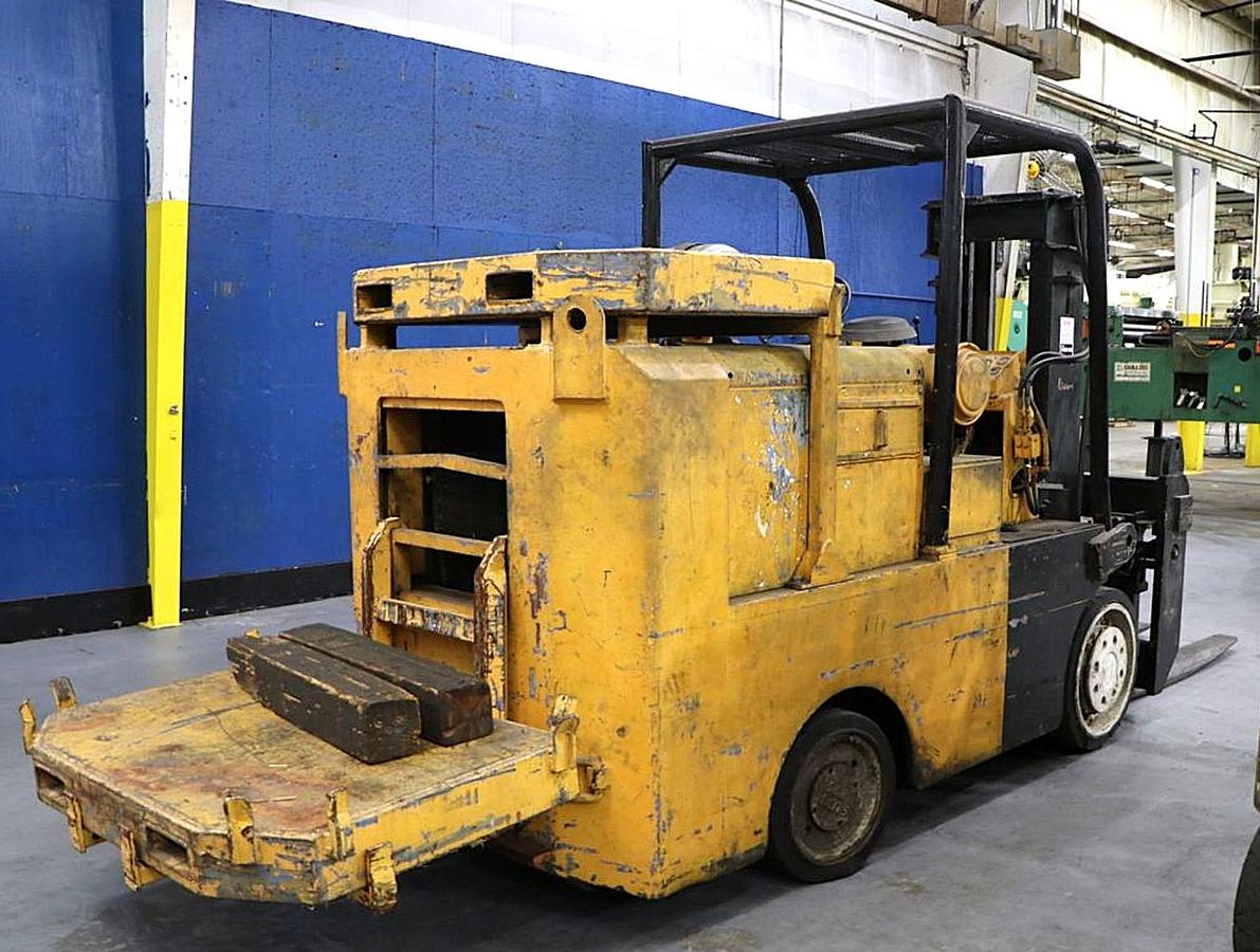 20600 lb. Silent Hoist #FKS12, Riggers Forklift, LPG Fueled, 4334 hours - Image 3