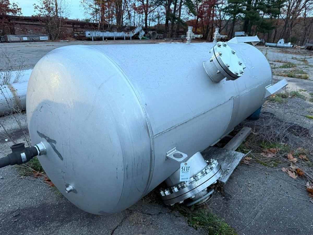 Inox Industries Inc. #906, Stainless Steel Pressure Tank, 21.5" diameter X 25" depth Size, 6.5" & 7" diameter - Image 1