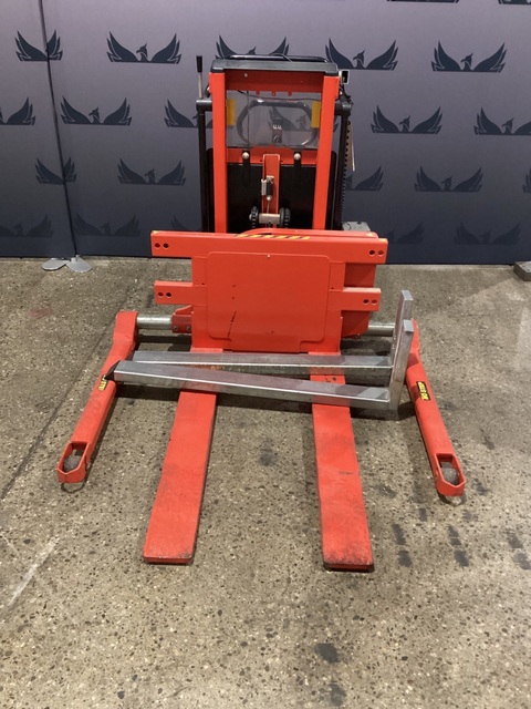 Interthor #ELFSR1001/890, Electric Powered Pallet Jack, 2011 - Image 1