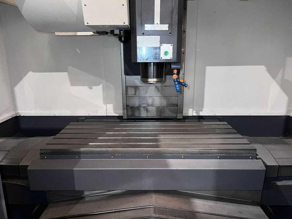 Hwacheon #Sirius-550, CNC vertical machining center, 30 side mount tool changer, 45.3" X, 21.7" Y, 21.7" Z - Image 6