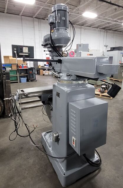 Acer #3CVS, vertical mill, 9" x42" tbl., 3 HP, 4500 RPM, R-8, X-Axis power feed, Newall digital read out - Image 3
