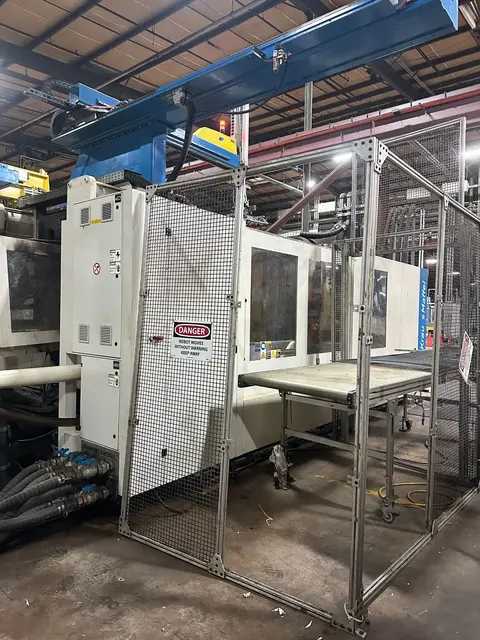1600 Ton, 242 oz., Krauss Maffei #KM-1300-17200MX, horizontal plastic injection molder, 61.81" x50" tie bar - Image 8