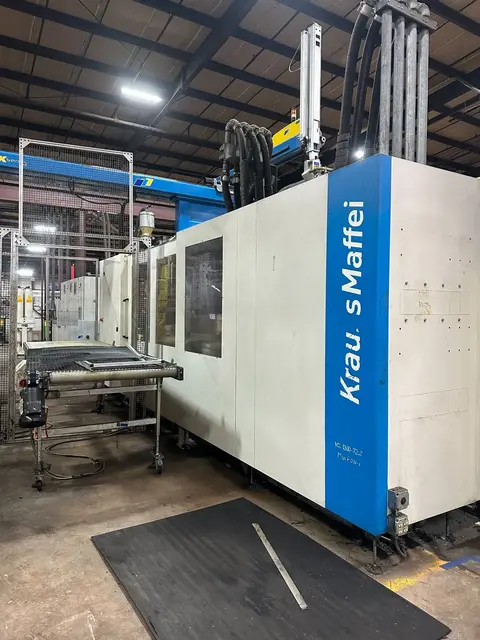 1600 Ton, 242 oz., Krauss Maffei #KM-1300-17200MX, horizontal plastic injection molder, 61.81" x50" tie bar - Image 9