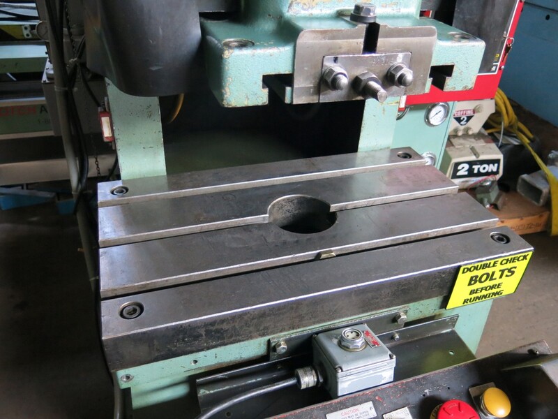 35 Ton, Wasino #PUX35, punch press, 90mm stroke, 240mm die height, 55mm adjustment, 60-120 SPM - Image 3