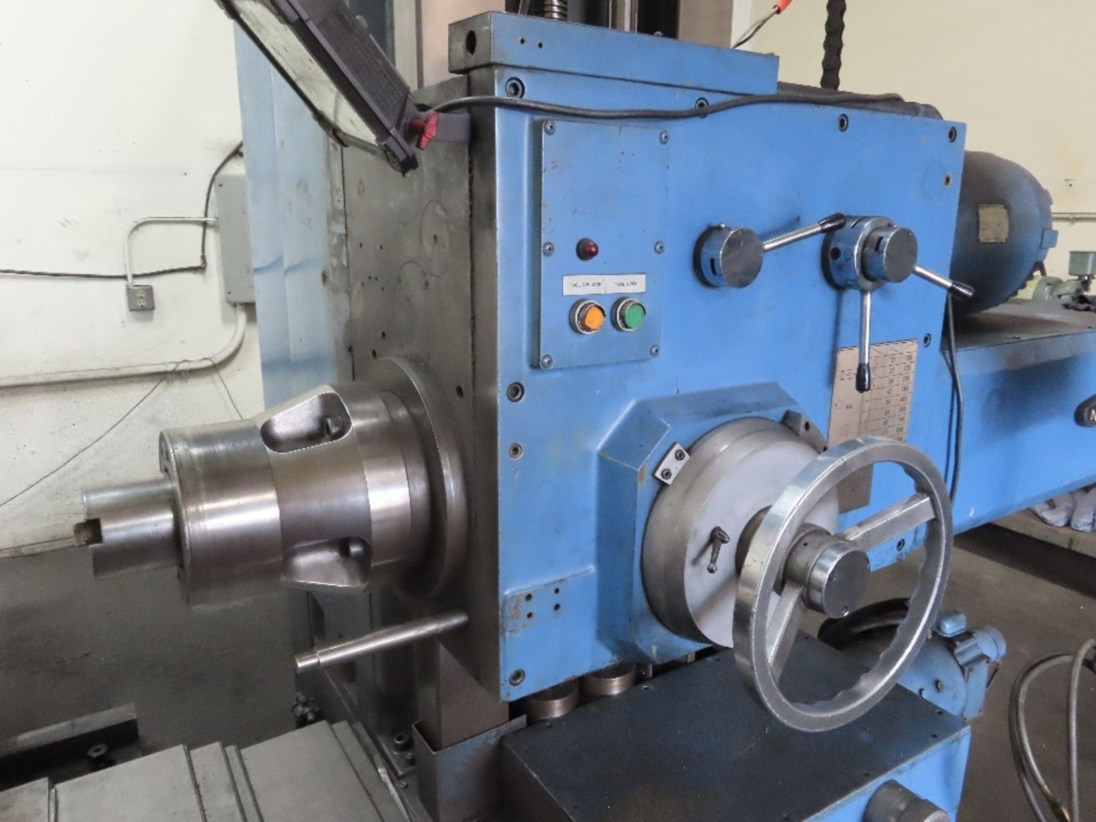 4" Nomura #B-100BT-2SP, horizontal boring mill, 39" X, 53" Y, 20 HP, 1200 RPM, 78.7"x48"tbl., 26.5"spdl table - Image 4