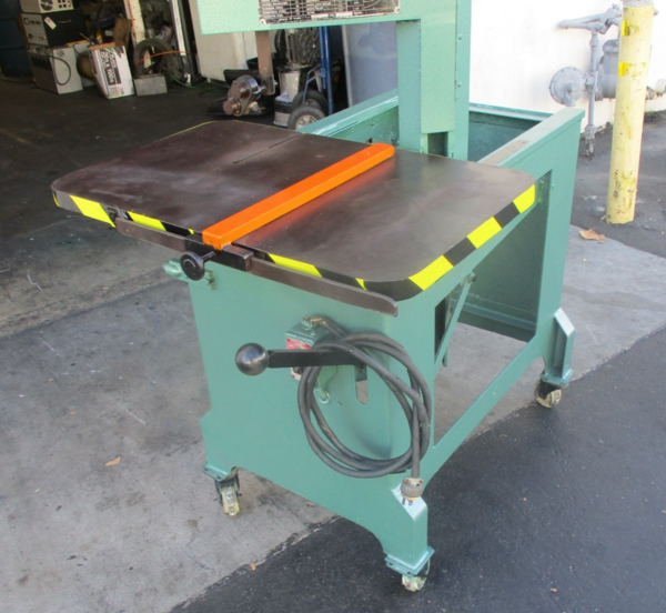 8.5" x 14.5" Roll-In #EF1459, gravity feed vertical band saw, casters - Image 3