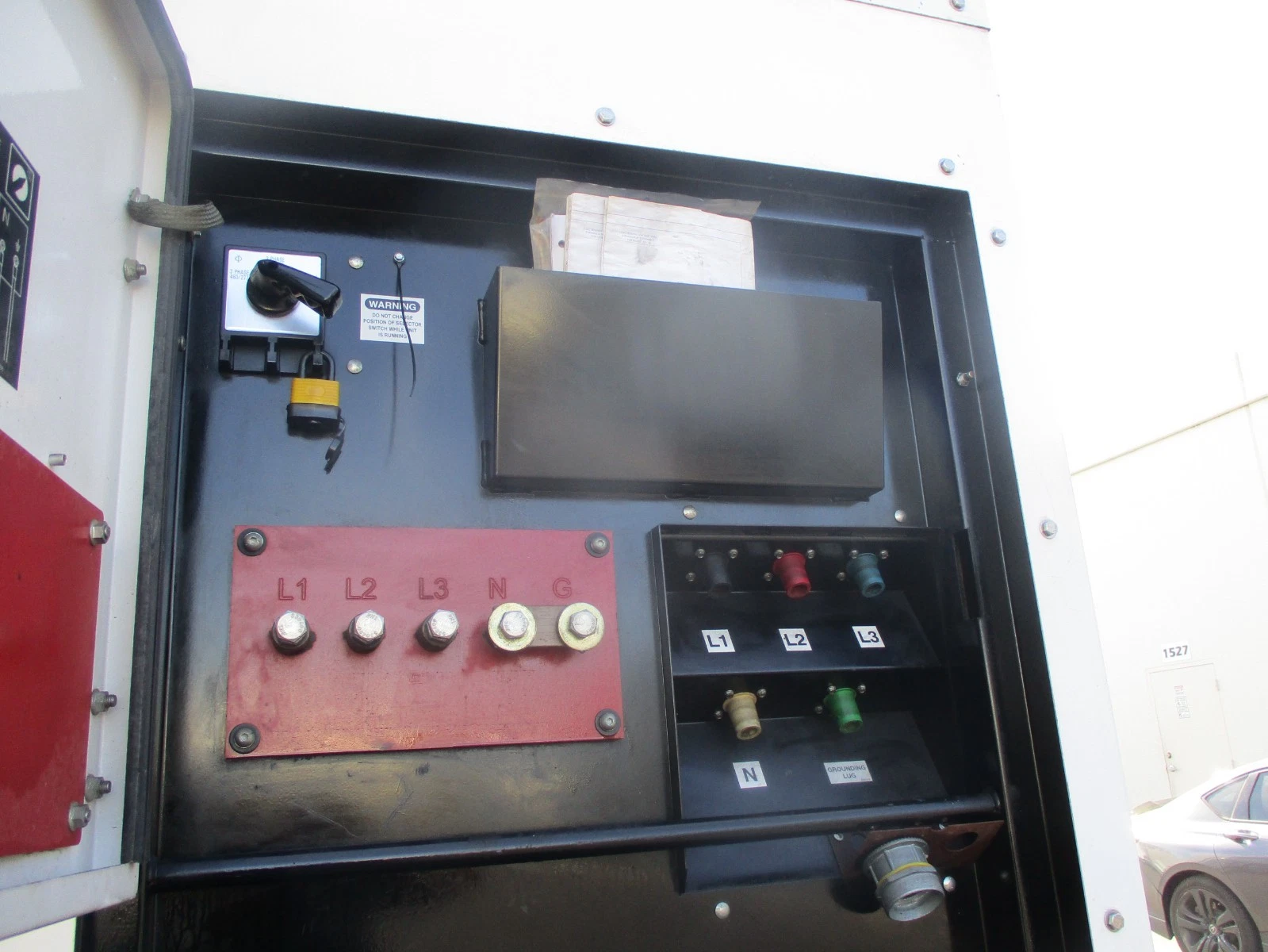 100 KW Cummins #C100D6R, mobile / towable diesel generator set, 277/480 Volts, 3-phase, QSB5-G4 NR3 engine - Image 4