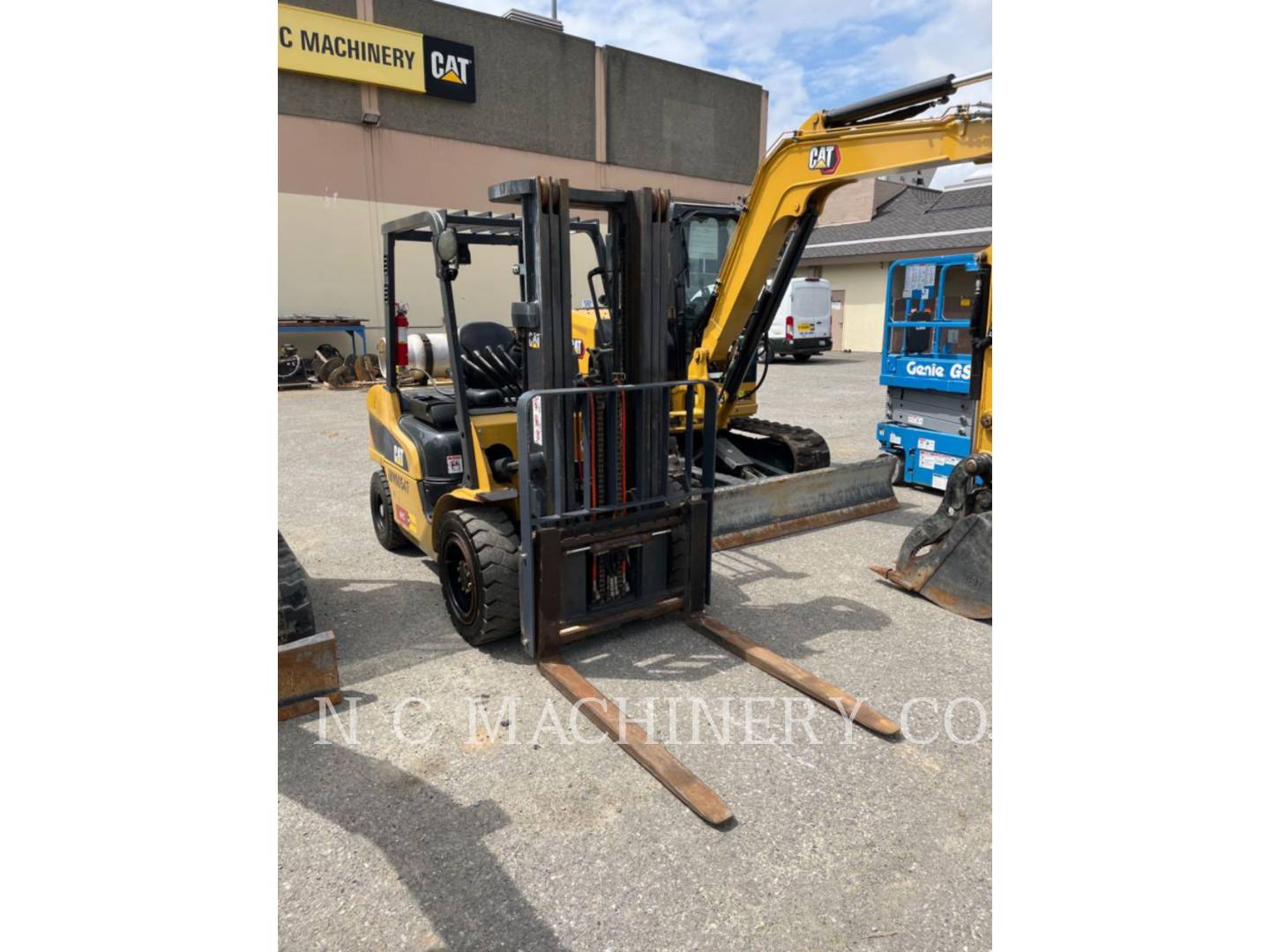 Cat GP30N5, Forklift, 2297 hours, S/N: AT13G02812, 2018 - Image 2