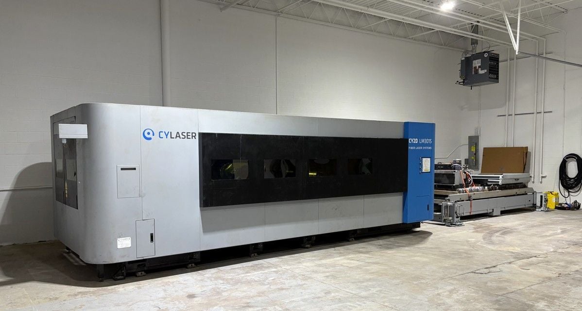 CY2D #LM3015, fiber laser cutting system, 5' x10'tbl., 122" X, 61" Y, 4.7"Z, chiller, dust collector, 2019 - Image 1