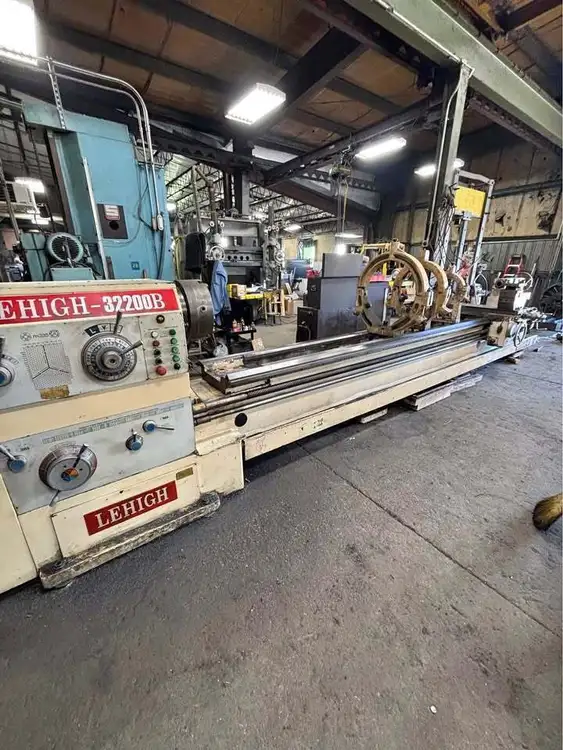 32"/44" x 200" Lehigh #32200B, heavy duty gap engine lathe, 15" 3-jaw chuck, 5" hole, 4-way toolpost, D1-11 - Image 1