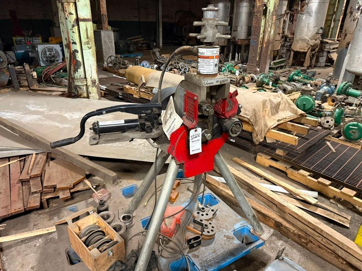 Victaulic #VE-416FSD, Roll Grooving Tool, Safety foot switch, Groove Depth Adjuster, 115 Volt, 15 amps - Image 1