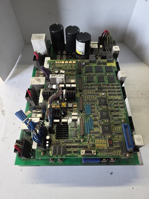 Fanuc #A06B-6100-H002, Servo Amplifier, 200-230 VAC Input, 230 VAC Output - Image 1