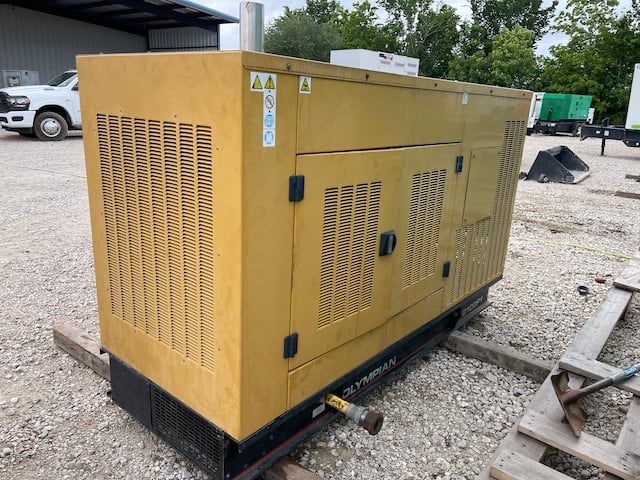 100 KW Olympian #G100F1, Standby, Weather, 277/480 Volts, 620 Hrs., 2000, $24.5k - Image 2