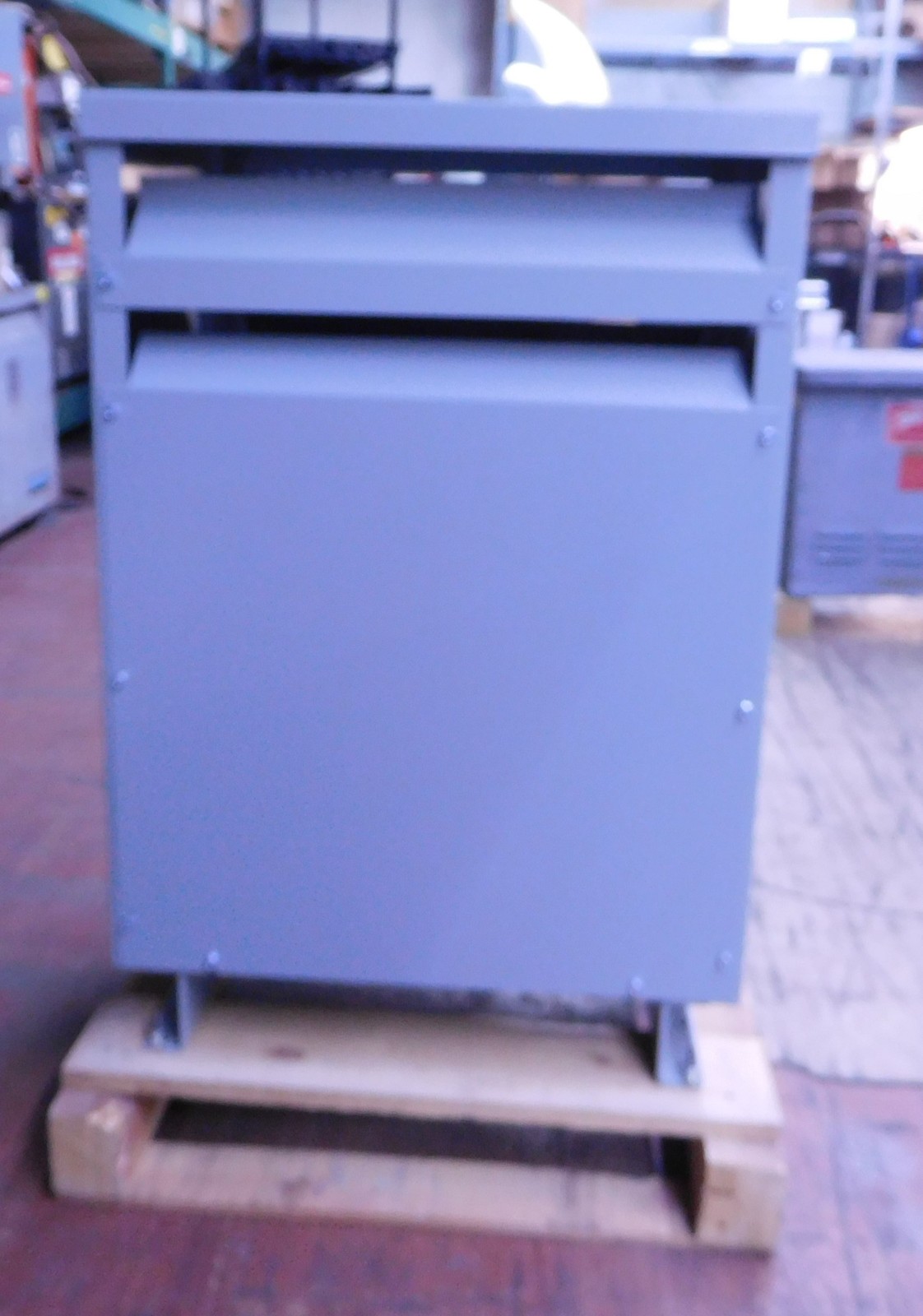 30 KVA 480 Delta Primary, 208Y/120 Secondary, Eaton, 3 Phase Transformer V48M28T3016 - Image 5