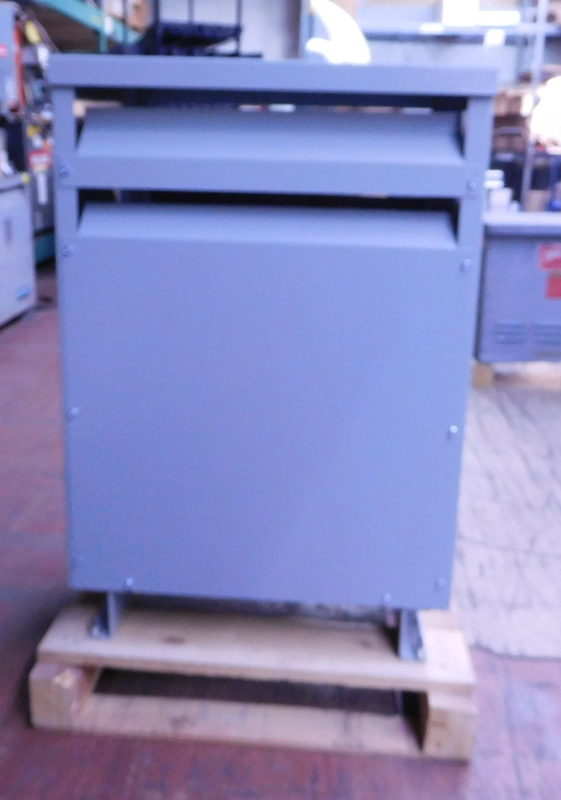 30 KVA 480 Delta Primary, 208Y/120 Secondary, Eaton, 3 Phase Transformer V48M28T3016 - Image 5