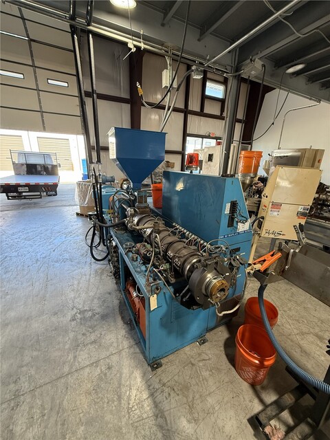 2.44" Maplan #DSK62, counter rotating conical twin screw extruder, 40 HP, 1990 - Image 2
