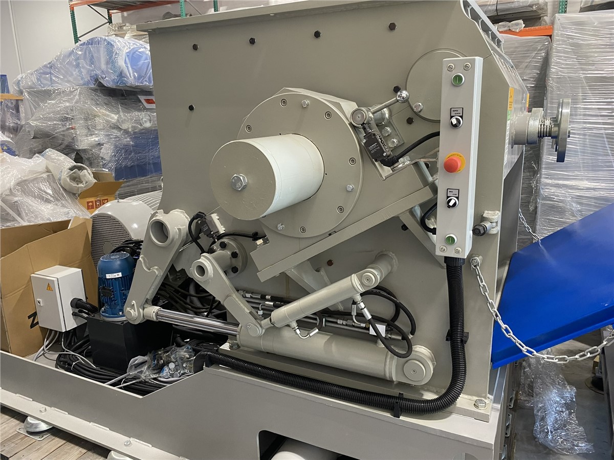 31" x 45" New Zerma #GHS800/1200, heavy duty granulator, S7-3, 7 knife rotor, 180 HP - Image 5