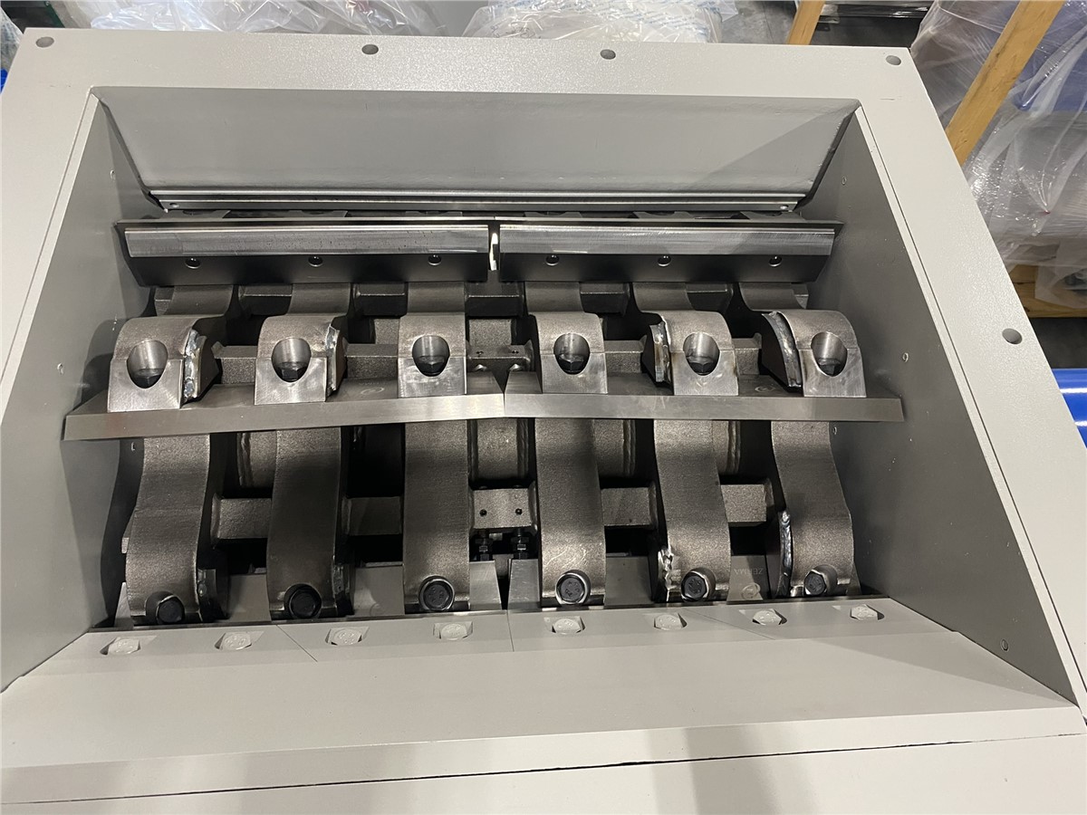 32" x 38" Zerma #GSH700/1000-S5-2, granulator, 120 HP, 7 knife rotor, 180 HP - Image 5
