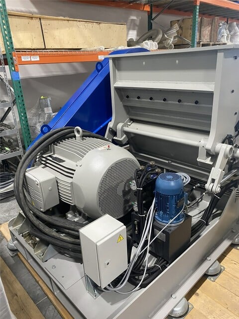 32" x 38" Zerma #GSH700/1000-S5-2, granulator, 120 HP, 7 knife rotor, 180 HP - Image 10