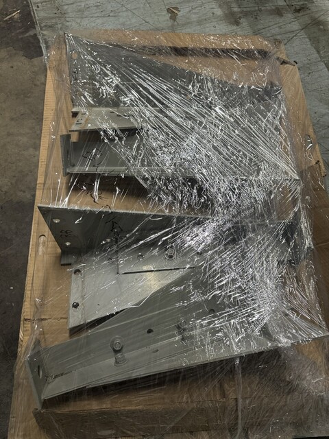 1200 Amps, General Electric Substation Breaker 15.5 KV - Image 6