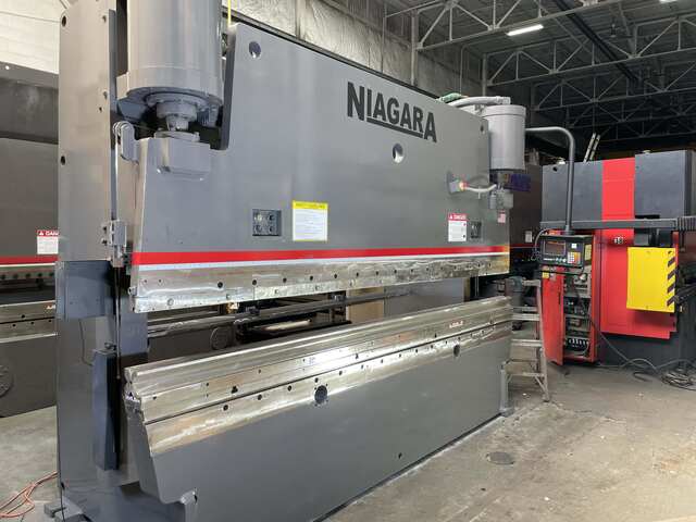 175 Ton, Niagara #HD175-10-12, Hydraulic Press Brake, 12' overall, 1272" between housing, Hurco Autobend 7 - Image 1
