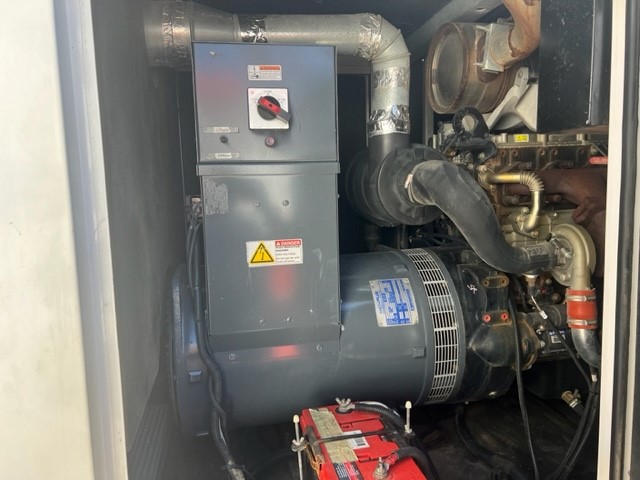 60 KW Warren Caterpillar #N60, portable diesel generator set, Perkins engine, 2014 - Image 2