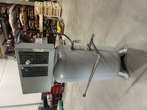 Ingersoll Rand #T30, Air Compressor, Vertical Receiver Tank, 7.5 HP, 3PH - Image 3