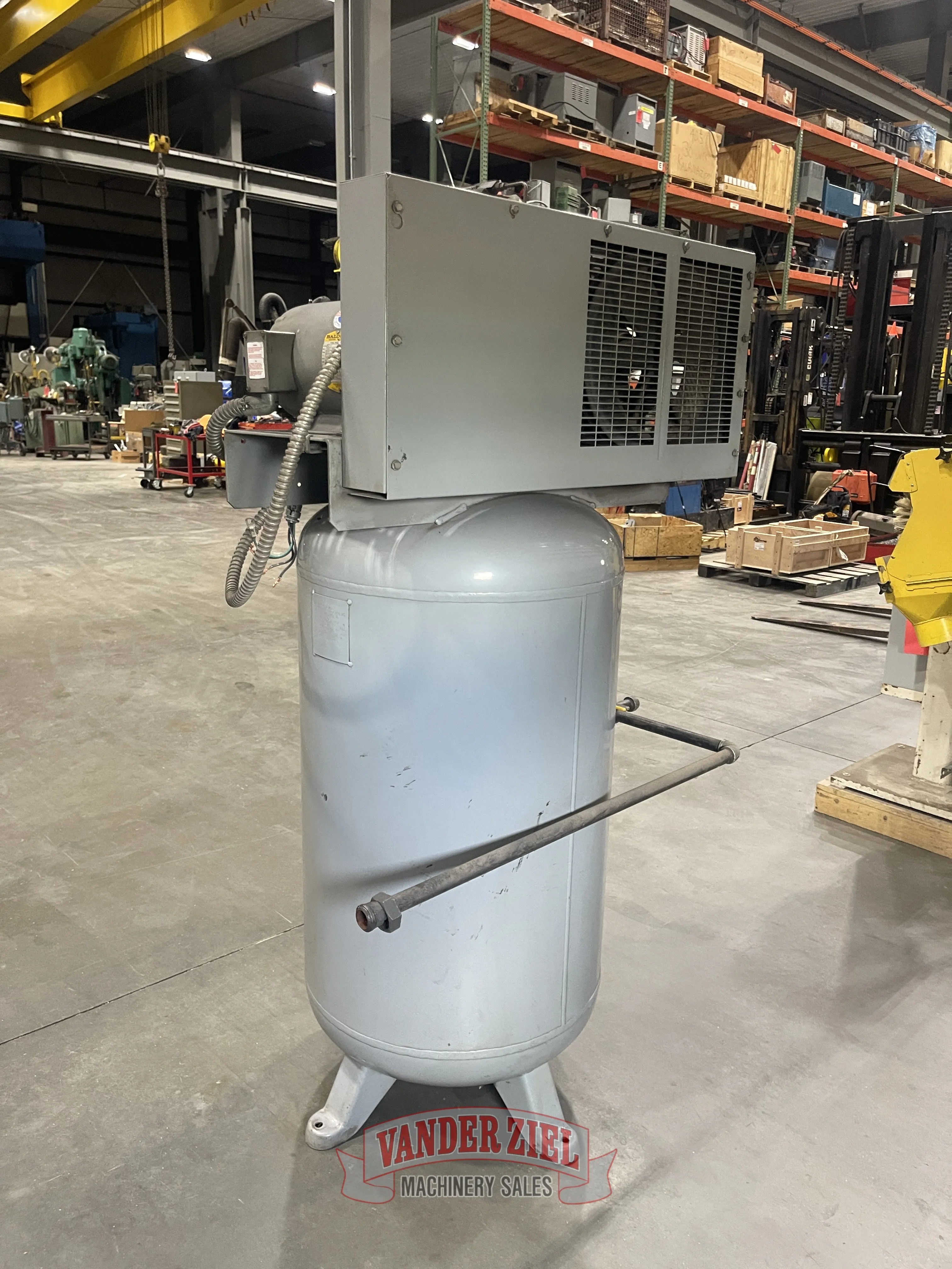 Ingersoll Rand #T30, Air Compressor, Vertical Receiver Tank, 7.5 HP, 3PH - Image 4