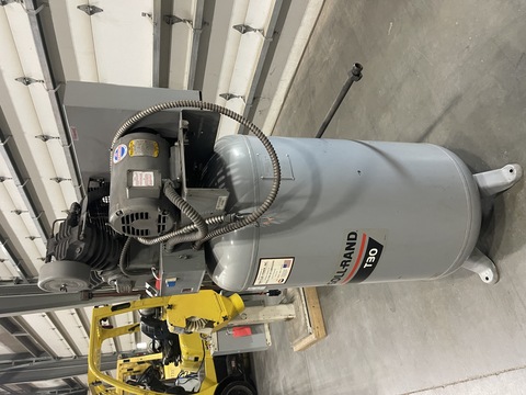 Ingersoll Rand #T30, Air Compressor, Vertical Receiver Tank, 7.5 HP, 3PH - Image 6