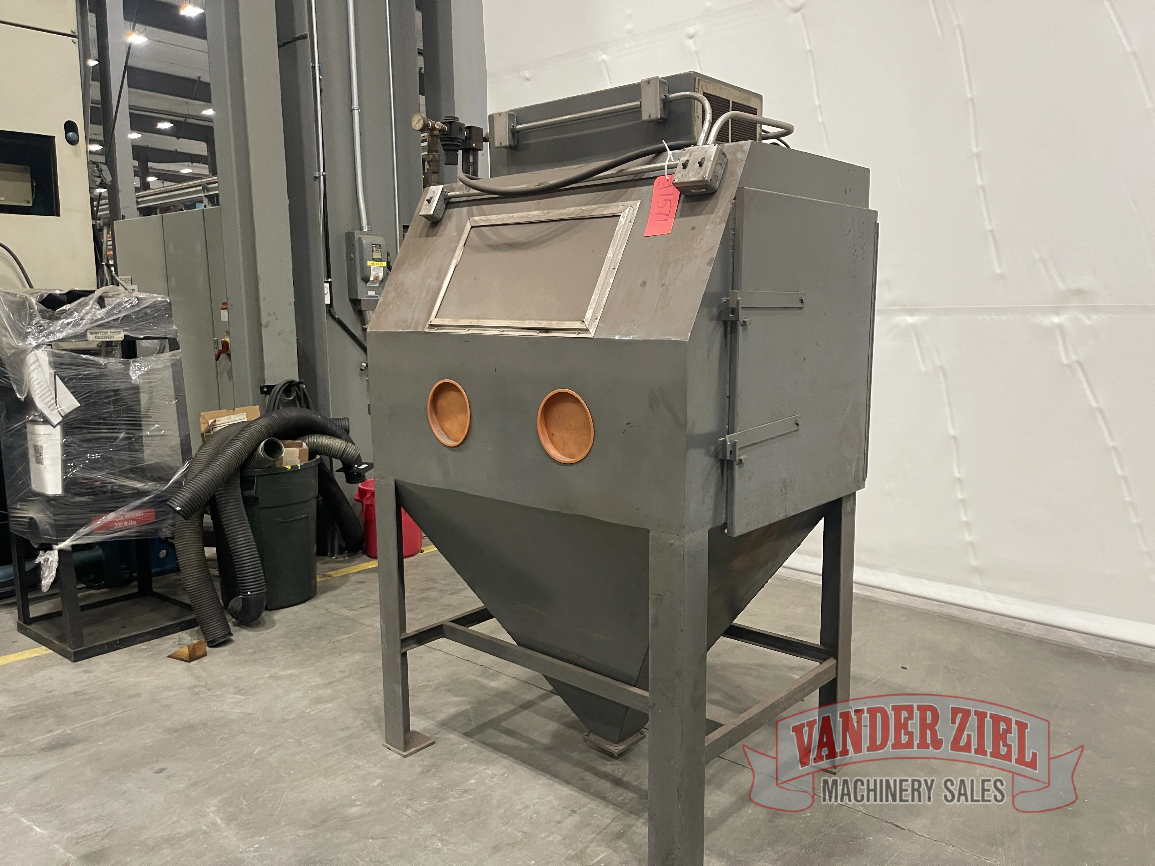 Sandblast Cabinet - Image 2