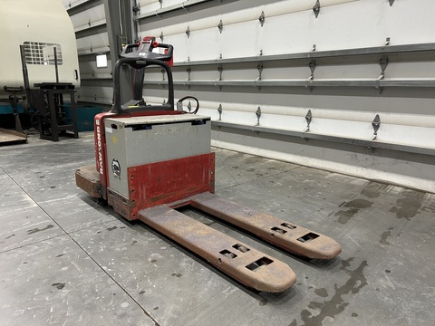Raymond, Electric Pallet Jack w/ Charger, 6000 lb. capacity, 24 Volt - Image 3