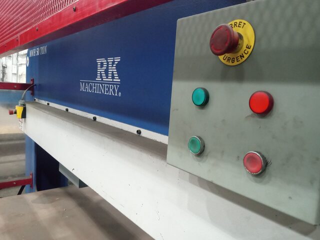 50 Ton, Hydraulic Press, 16" stroke, 72" x 36" bed, emergency stop button - Image 4