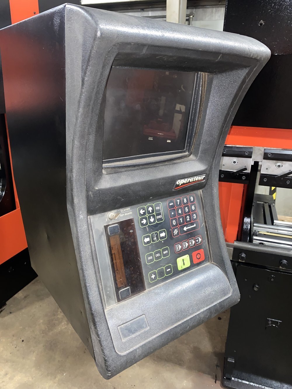 88 Ton, Amada #HFB-8025, CNC poress brake, 8.3'OA, 83" between housing, 7.8" stroke, 16.5" throat, 18.5" - Image 2