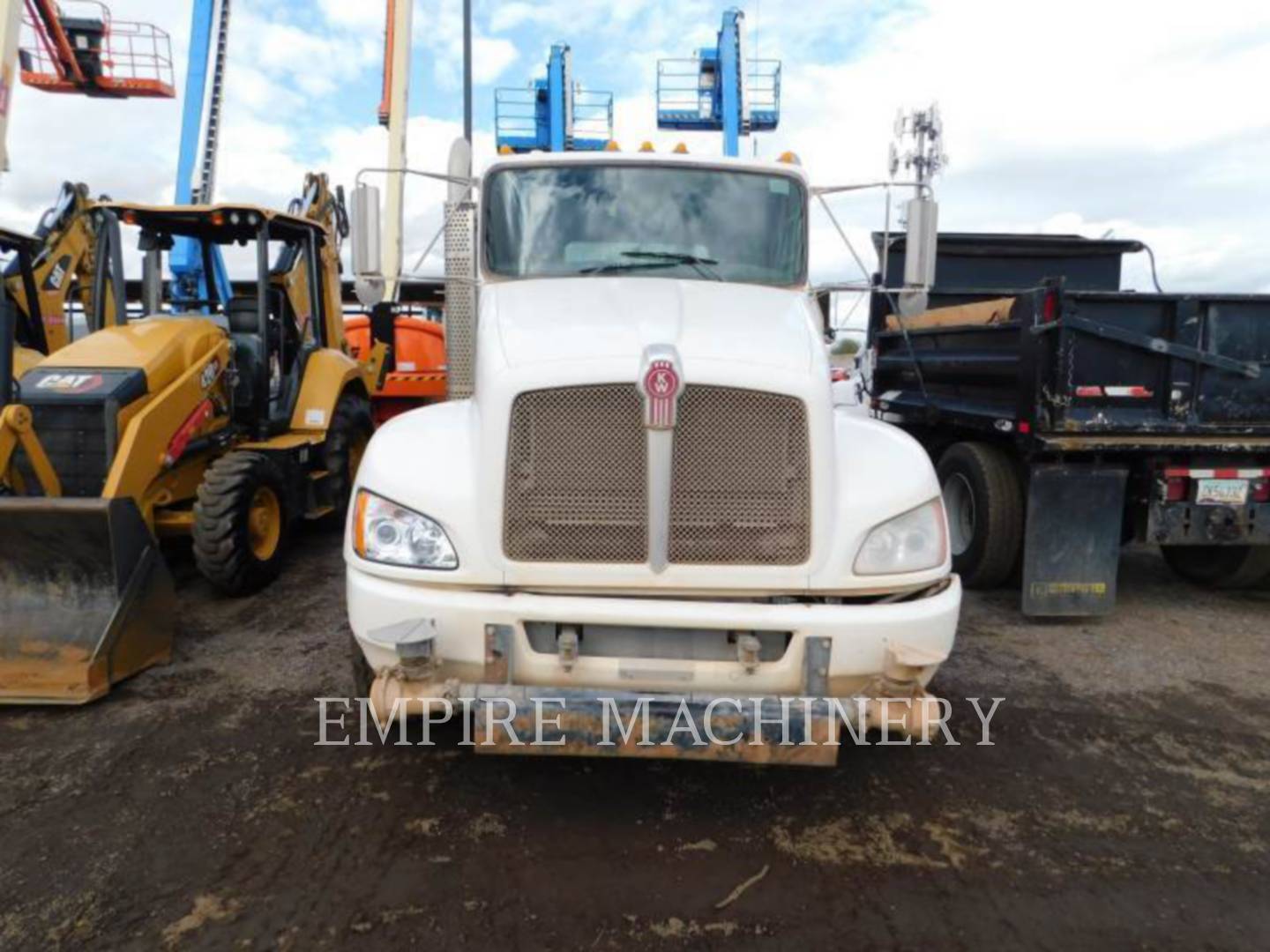 Kenworth (Obsolete) 4K TRUCK, Water Truck, 10773 hours, S/N: 2NKHLJ9X8JM223423, 2018 - Image 6