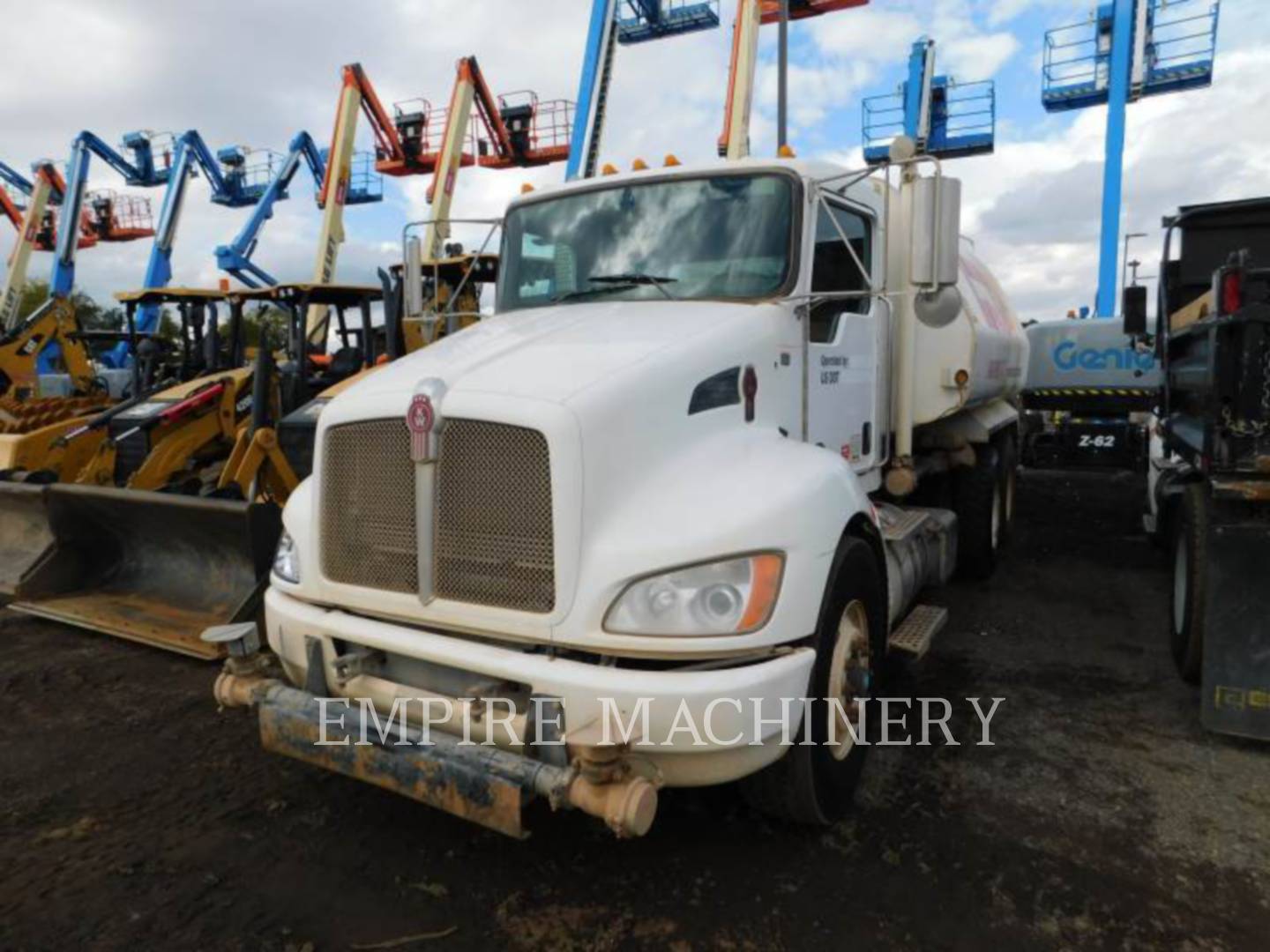 Kenworth (Obsolete) 4K TRUCK, Water Truck, 10773 hours, S/N: 2NKHLJ9X8JM223423, 2018 - Image 7