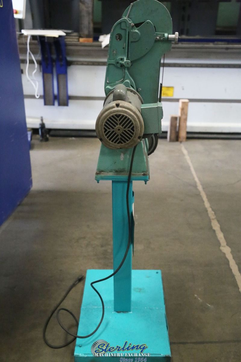 2.5" x 60" Burr King #960-250, belt sander, 1.5 HP, stand - Image 3