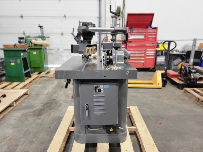 Magnum #MI-41200, Heavy-Duty Spindle Shaper, 1-1/4" spindle diameter, 30" x 40" x 3-5/16" table, 3" travel - Image 4