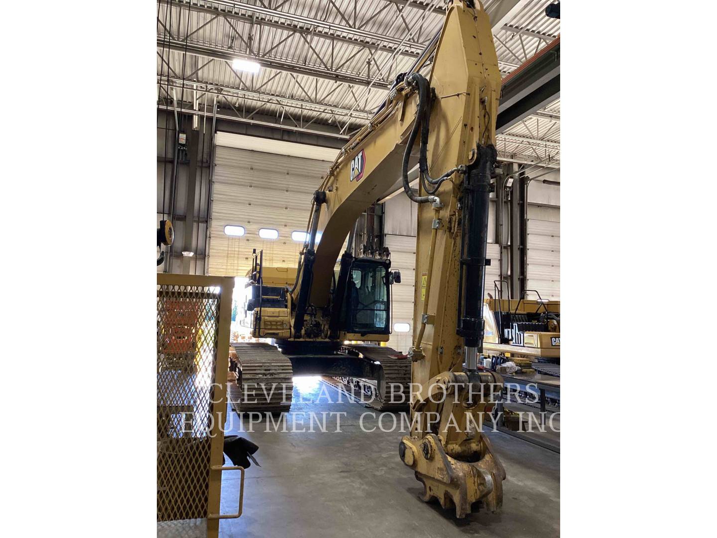 Caterpillar 349, Crawler Excavator, 3999 hours, S/N: RYG20576, 2022 - Image 2