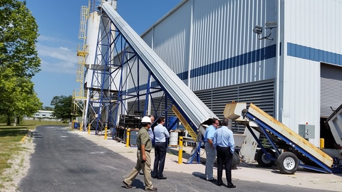 Bulk Truck Unloader, Feed Hopper, 200 Ton Sand Storage Silo, 25" wide x 192" long Vibrating Screen Conveyor - Image 2