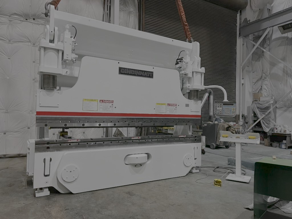 230 Ton, Cincinnati #230FMII, CNC Hydraulic Press Brake, 12" bed, 10' 6.5" between housings, 19" open height - Image 1
