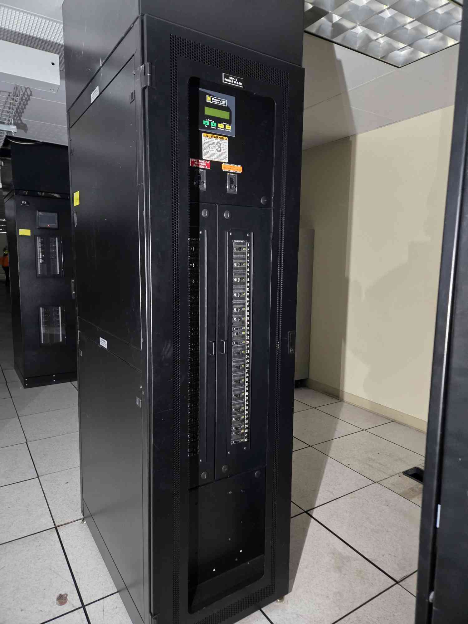 225 Amp. Onyx #Rack-Panelboard, 208/120V Plus Ground 3PH Breaker Distribution (4 available) - Image 1
