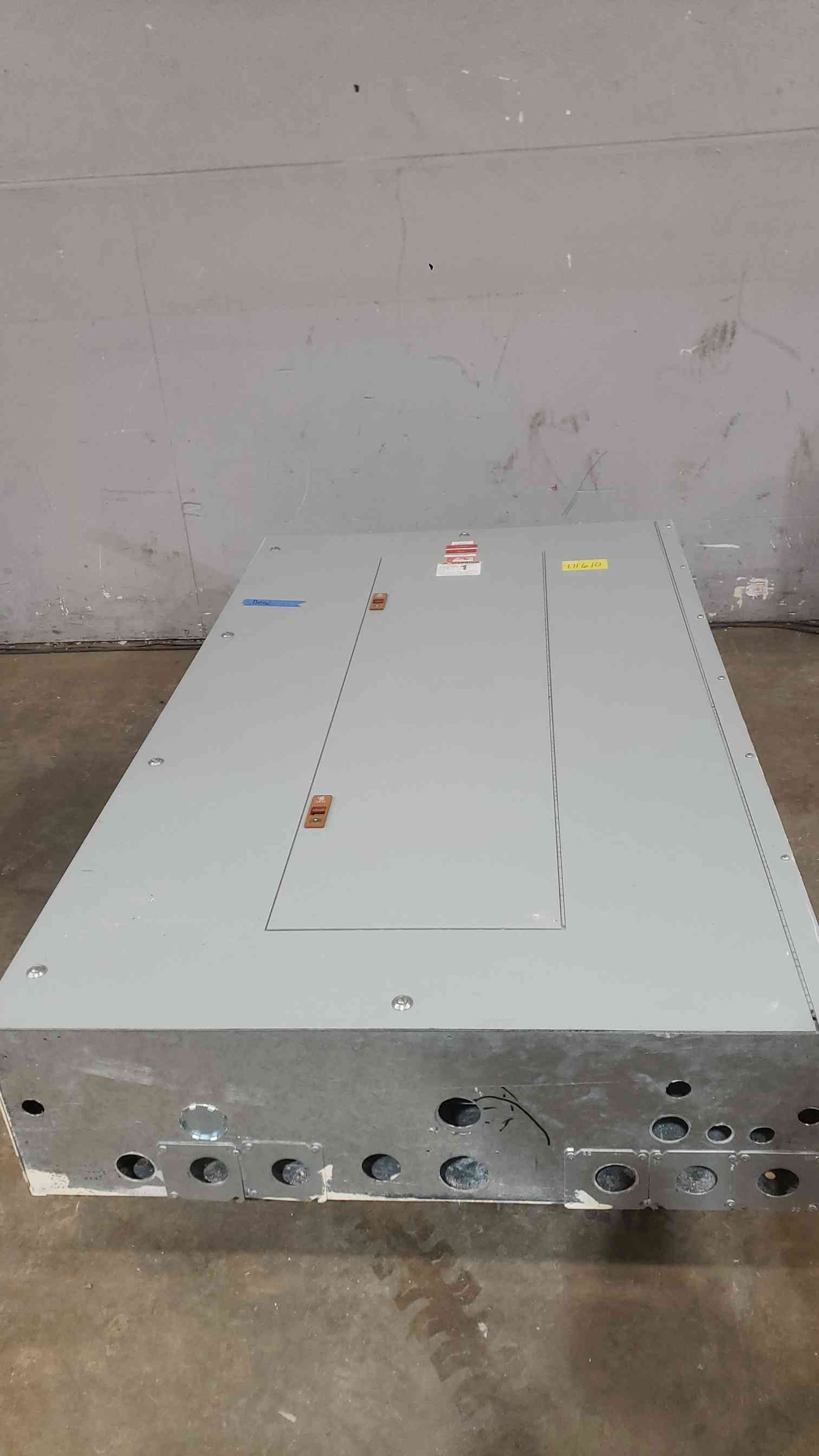 800 Amp. General Electric, Panelboard, 480/277 Volts, 3PH, 10 Breakers & Main - Image 6