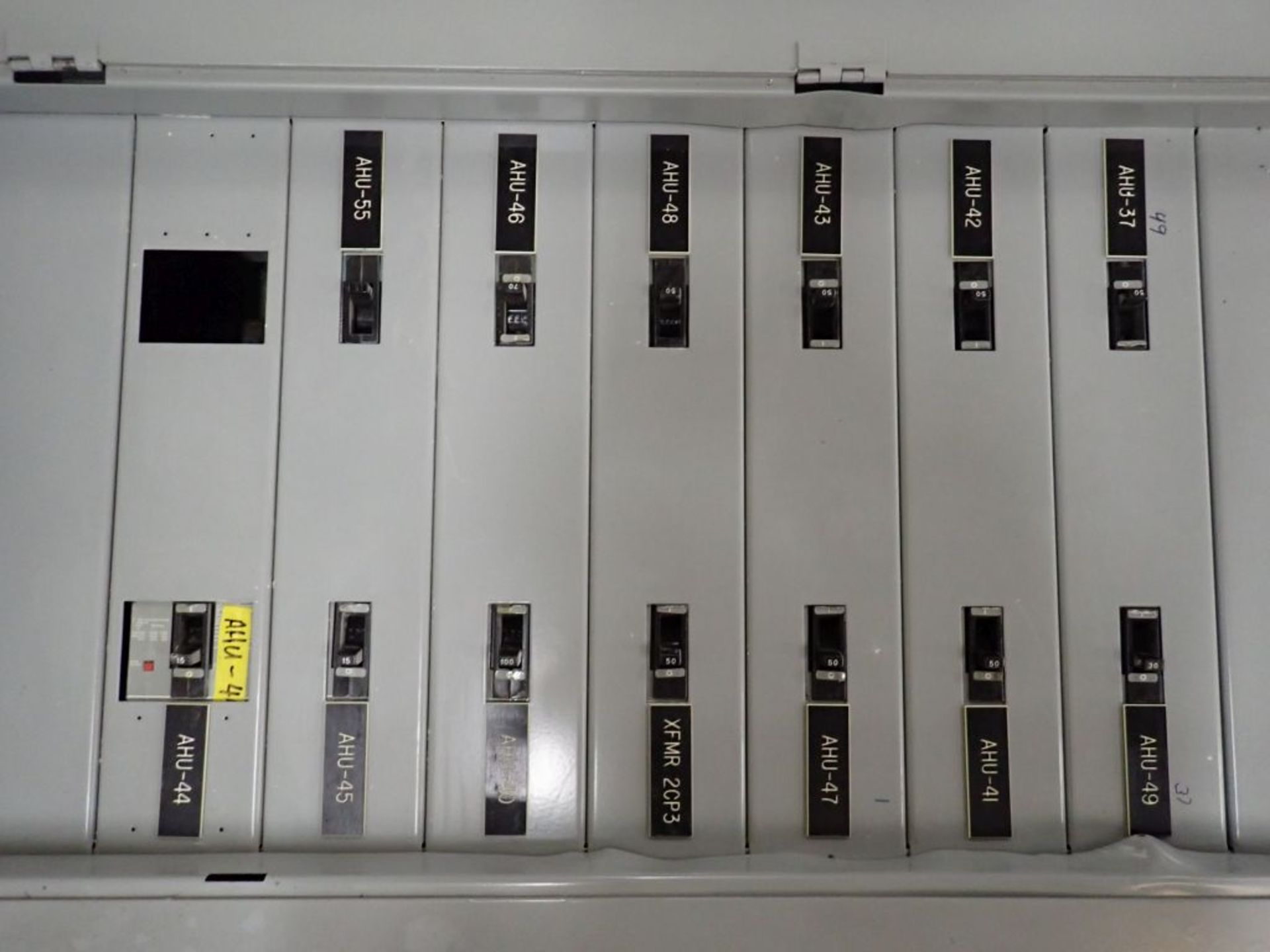 400 Amp. Siemens #S4, Panelboard, 480Y/277 Volts, w/ 13 Circuit Breakers, 3PH - Image 9