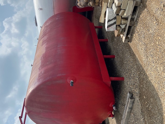 4000 gallon Stainless Steel Insulated Horizontal Storage Tank - Image 3