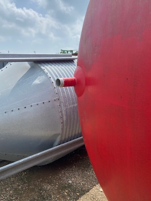 4000 gallon Stainless Steel Insulated Horizontal Storage Tank - Image 4