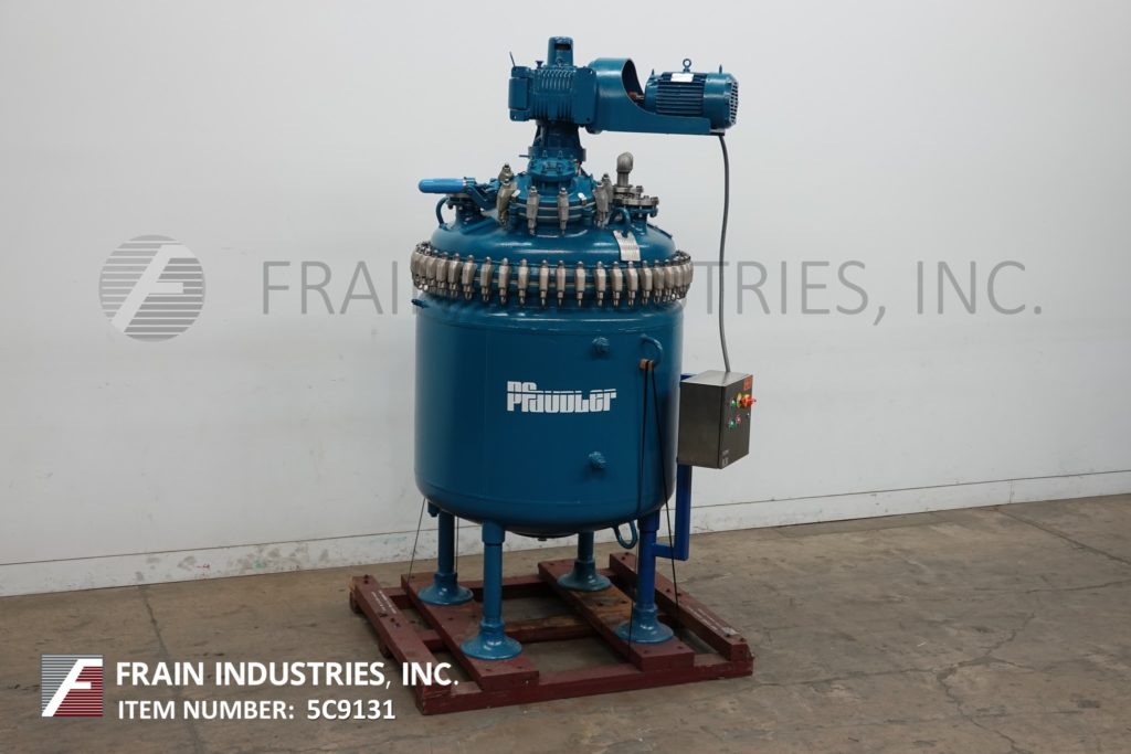 300 gallon Pfaudler Robbins Meyers, glass lined reactor, 100/90 psi, jacketed, clamped top head, dished bottom - Image 1