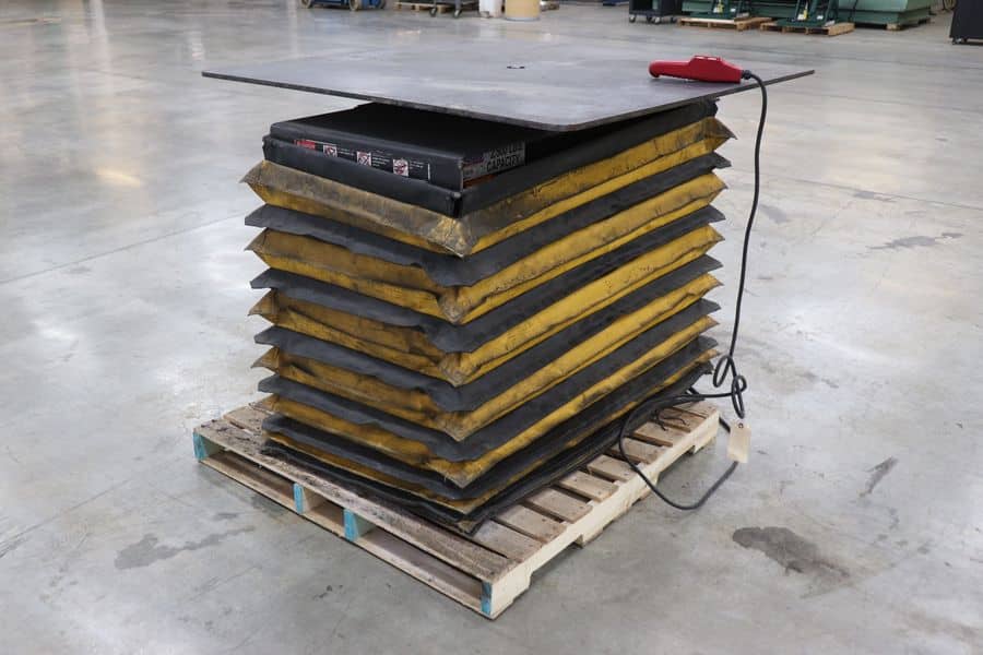 2500 lb. Autoquip, hydraulic lift table, hand Control, 11"-47" height - Image 5