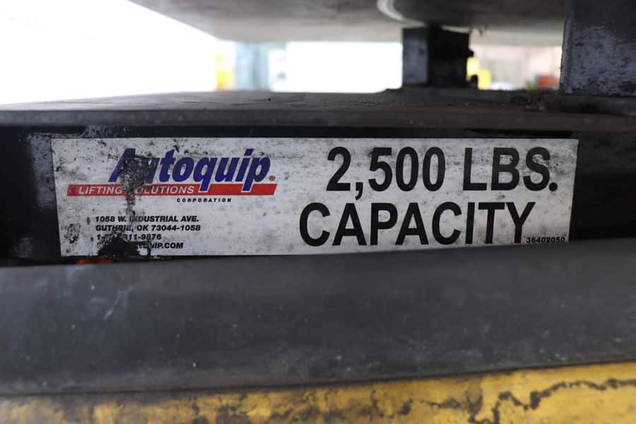 2500 lb. Autoquip, hydraulic lift table, hand Control, 11"-47" height - Image 6