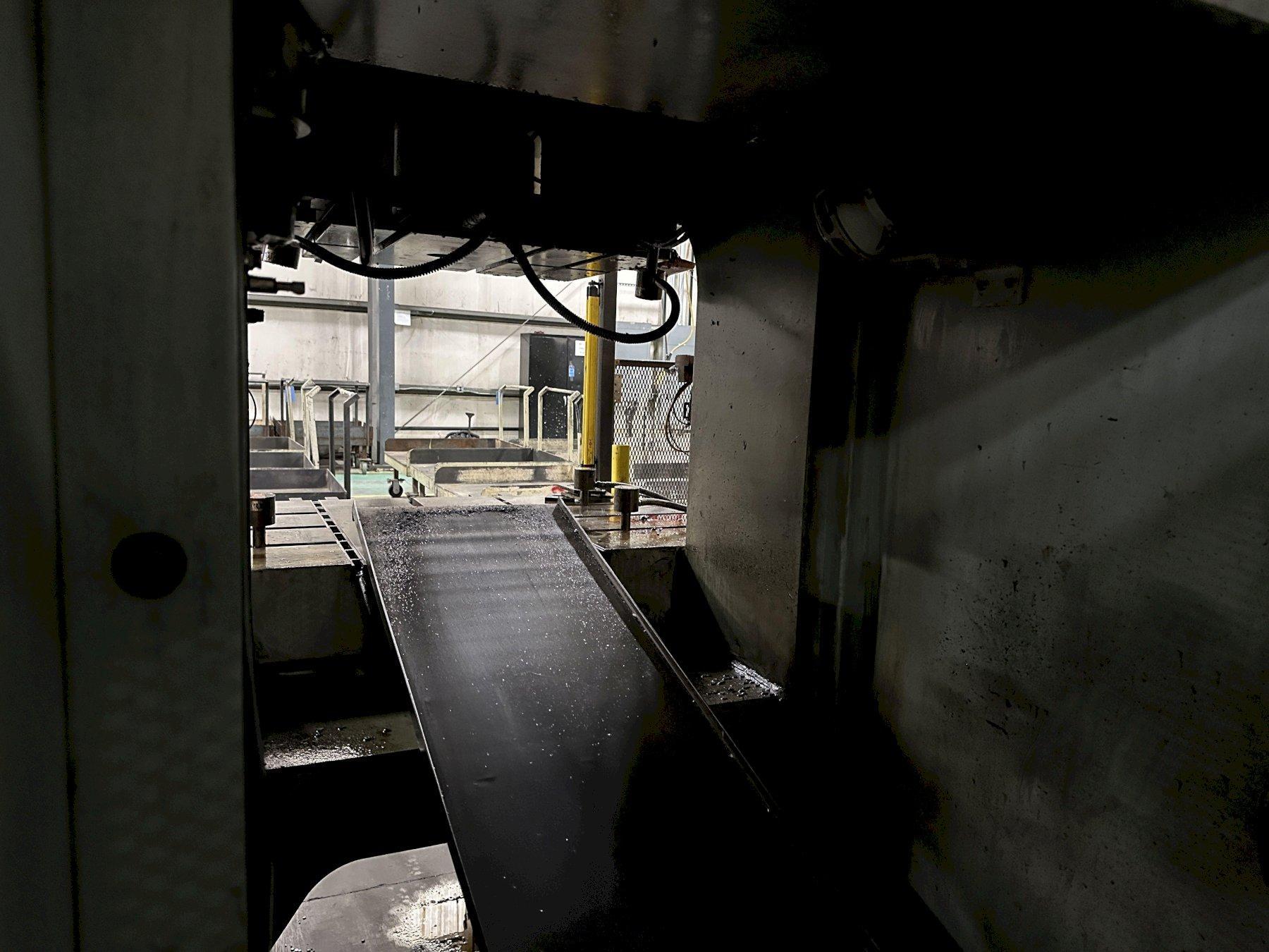 220 Ton, Aida #NC1-2000(2), single crank gap frame press, 9.84" stroke, 17.72"Shut Height, 4.33"ram adj. - Image 4