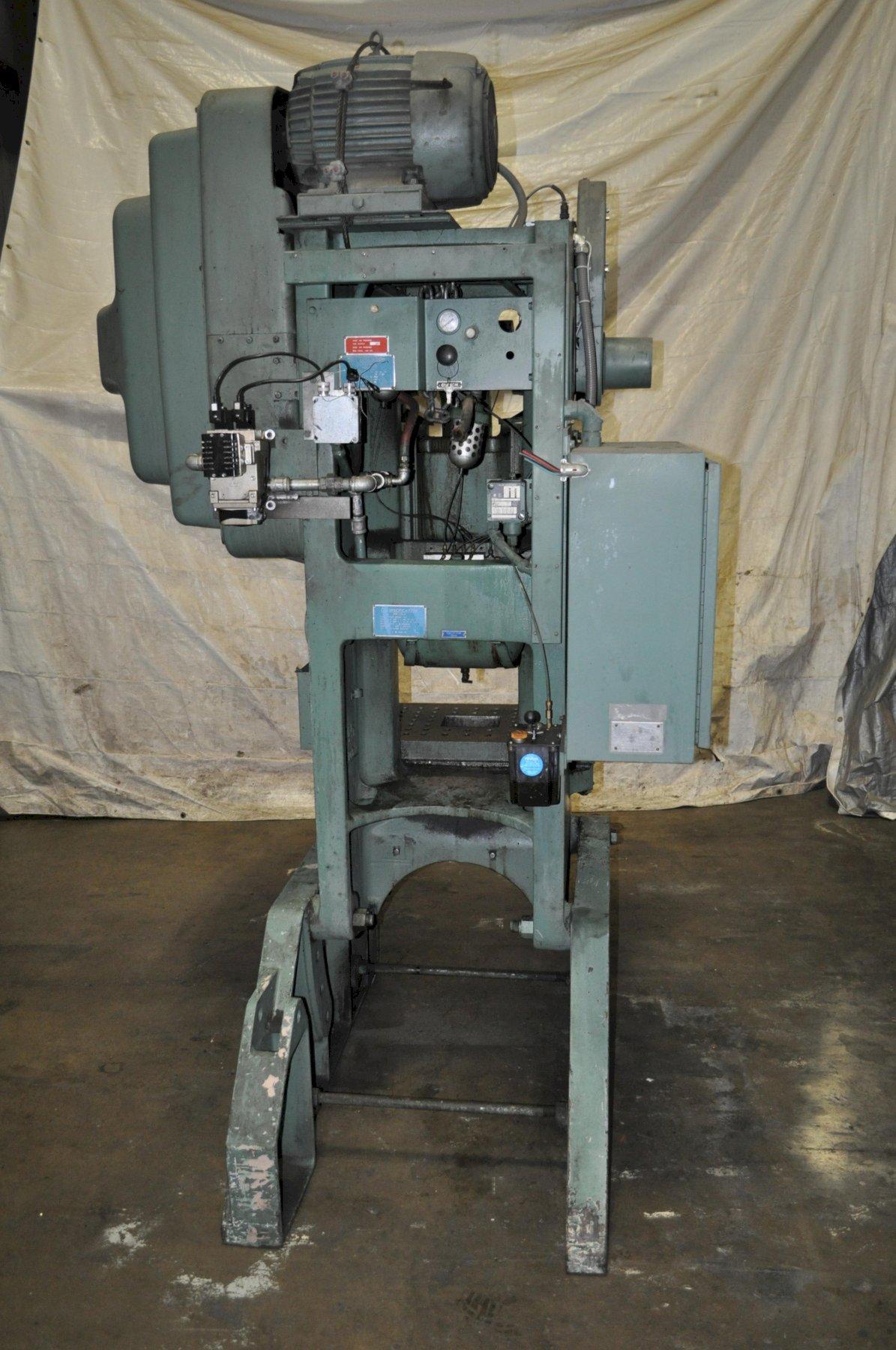 45 Ton, Bliss #C-45, OBI press, 3" stroke, 12.25" Shut Height, 3" ram adj., 120 SPM, 29.5"x18"bed, air clutch - Image 3